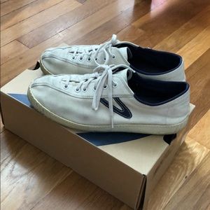 Tretorn Nylite White Canvas Sneakers Men’s Size 9